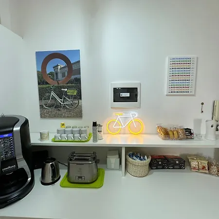 Guest house Bed&bikerome Angelico 4*