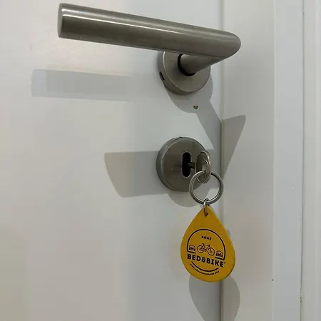 Bed&bikerome Angelico Guest house