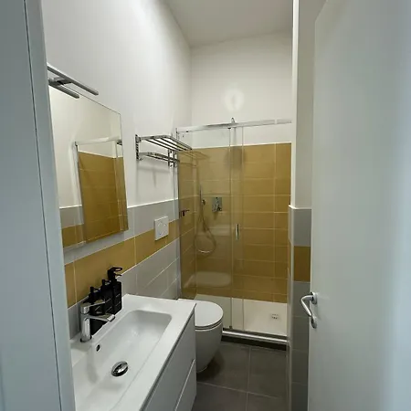 Bed&bikerome Angelico Guest house